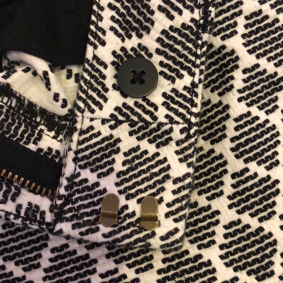 Gap Shorts NWOT Sz 8 - Picture 3 of 7